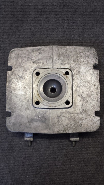 Zylinderdeckel (EM 125)