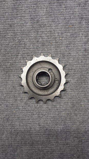 Kettenrad A/Getriebe 18Z. Repl.