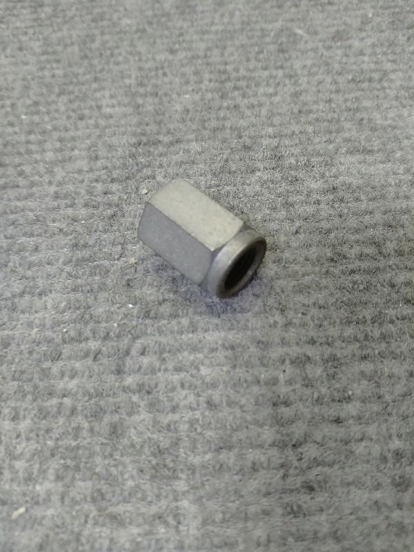 Überwurfmutter für Doppelnippel