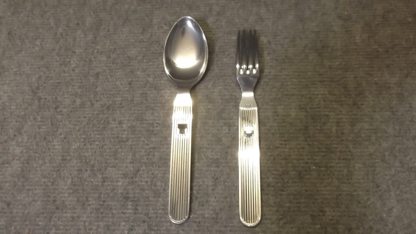 Löffel und Gabel NVA