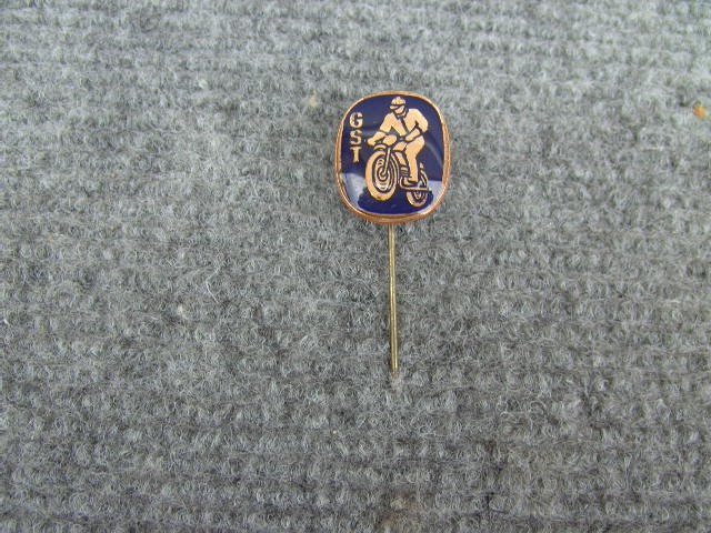 Anstecknadel GST Motorrad